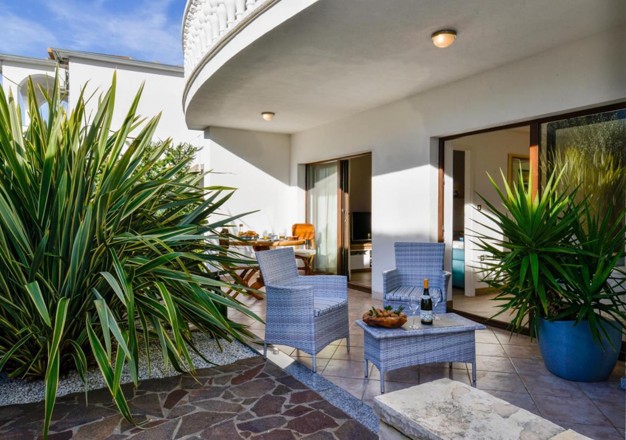 Apartments Villa Rosi 乌马格 外观 照片
