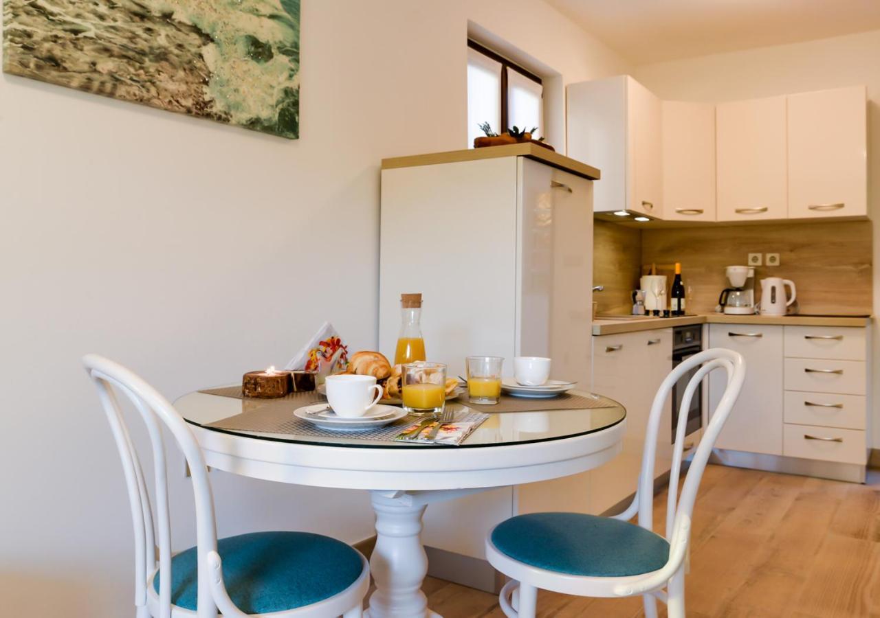 Apartments Villa Rosi 乌马格 外观 照片