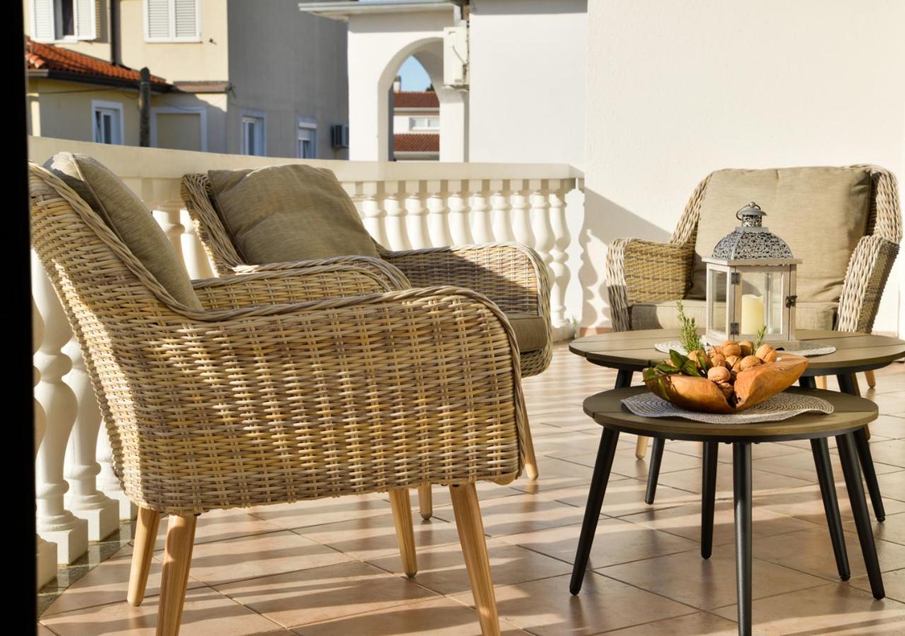 Apartments Villa Rosi 乌马格 外观 照片